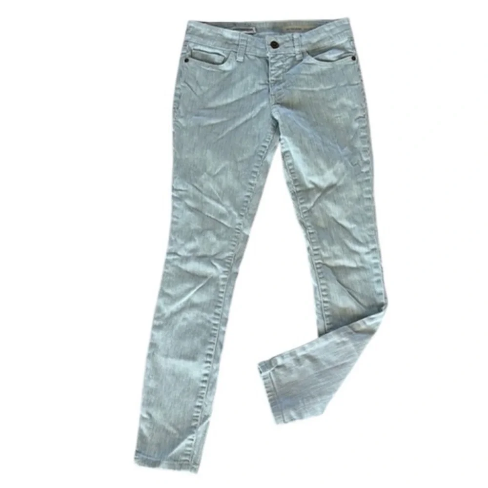 Anthropologie Pilcro mid rise skinny pinstripe jeans size 25